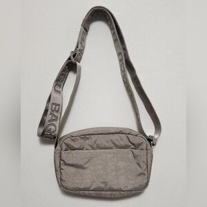 NWT BAGGU Camera Crossbody
